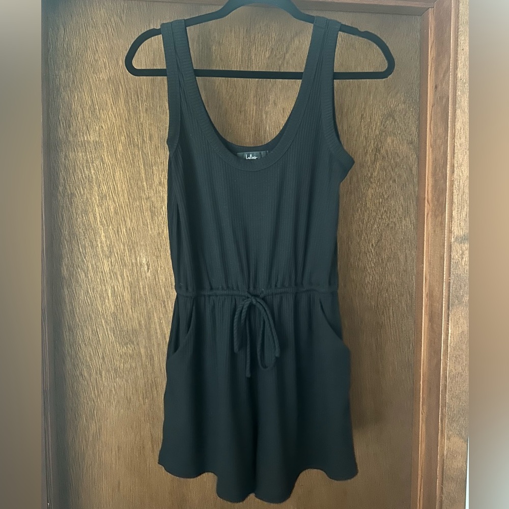 Lulu's Black Ribbed Sleeveless Romper - Picture 4 of 6